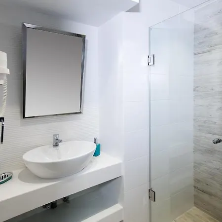 아파트 The Palms Novasithonia *