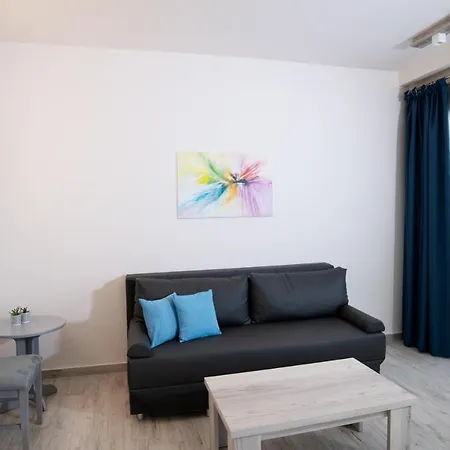 아파트 The Palms Novasithonia 보우르보우로우