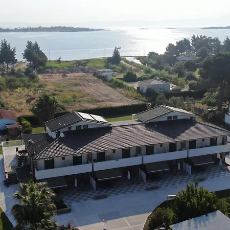 The Palms Novasithonia 아파트 보우르보우로우
