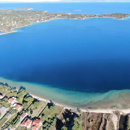 The Palms Novasithonia Apartament *