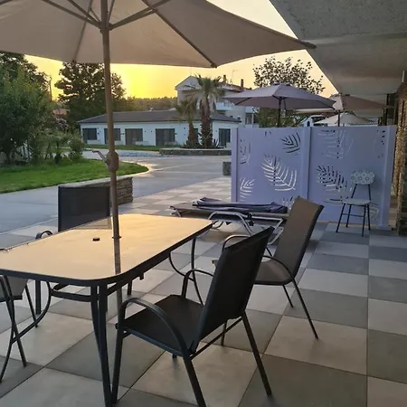 Apartament The Palms Novasithonia